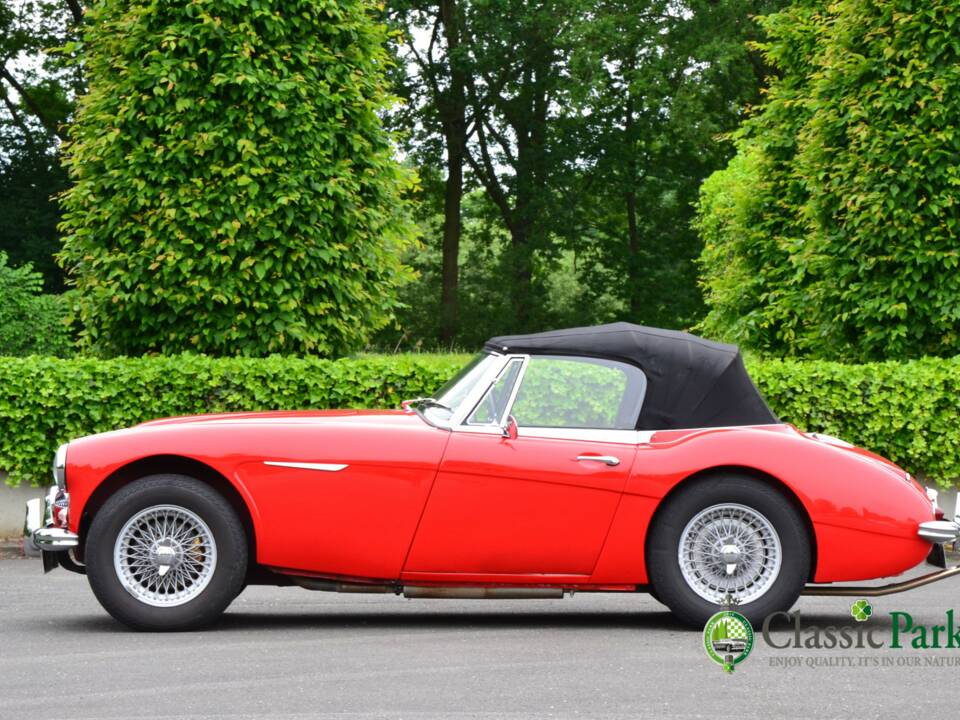 Image 9/50 of Austin-Healey 3000 Mk II (BJ7) (1962)