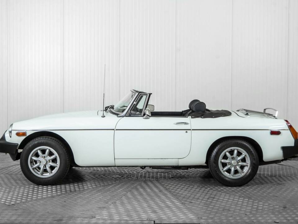 Bild 9/50 von MG MGB (1977)