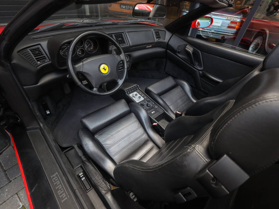 Immagine 12/76 di Ferrari F 355 F1 GTS (1997)