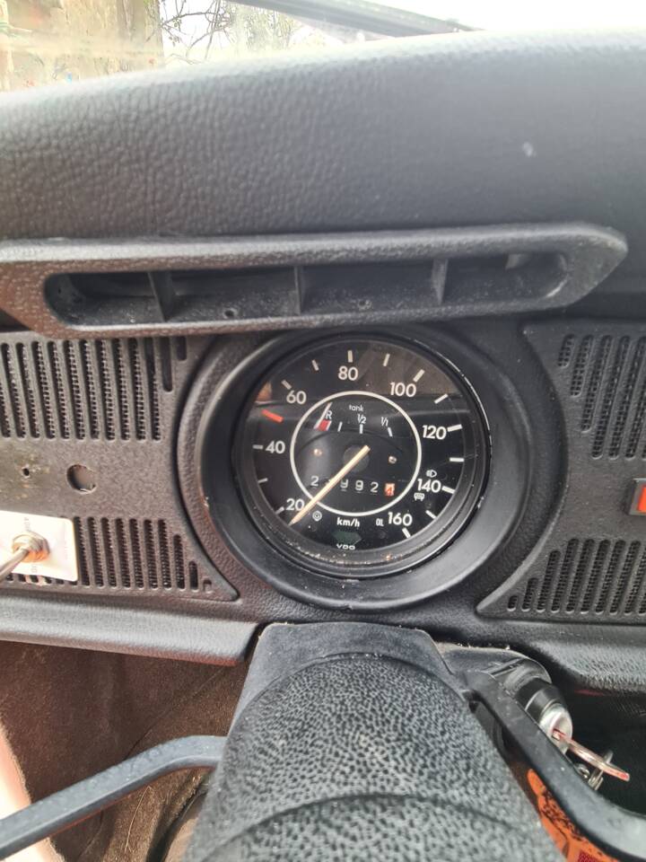 Image 23/30 of Volkswagen Maggiolino 1200 Mexico (1979)