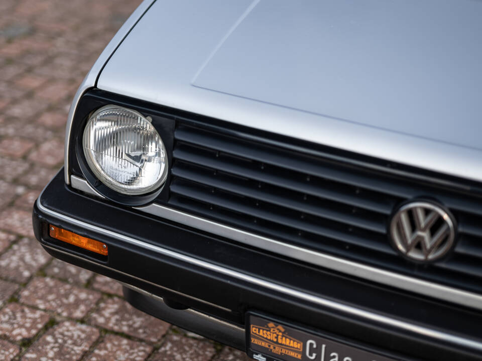 Bild 2/42 von Volkswagen Golf II 1.8 (1989)