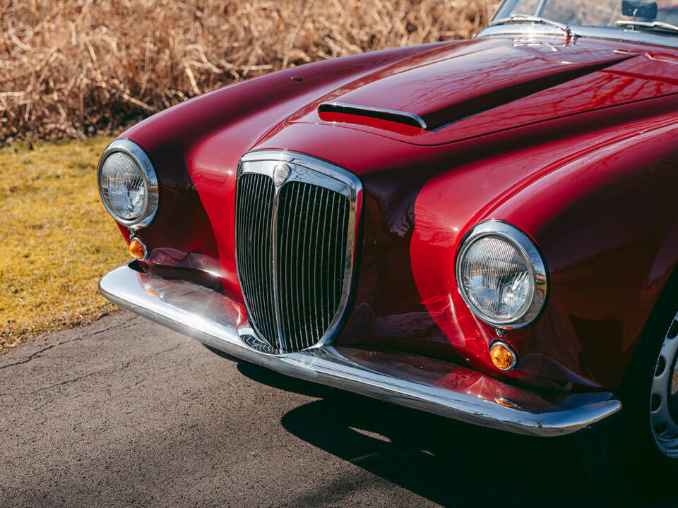 Bild 24/62 von Lancia Aurelia B24 (1958)