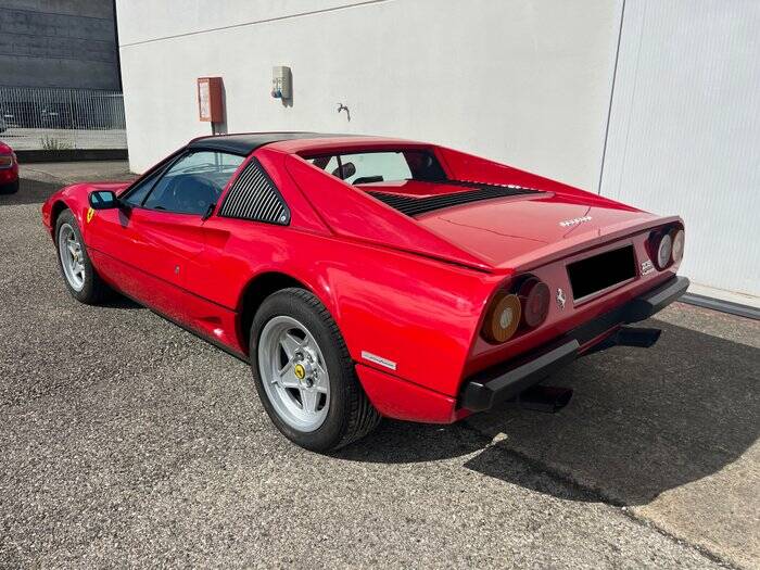 Immagine 7/7 di Ferrari 208 GTS Turbo (1984)