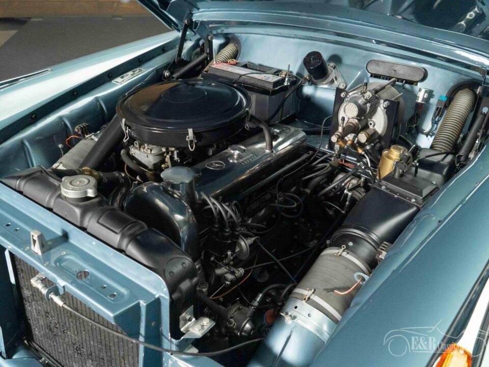 Afbeelding 7/19 van Mercedes-Benz 220 S Cabriolet (1956)