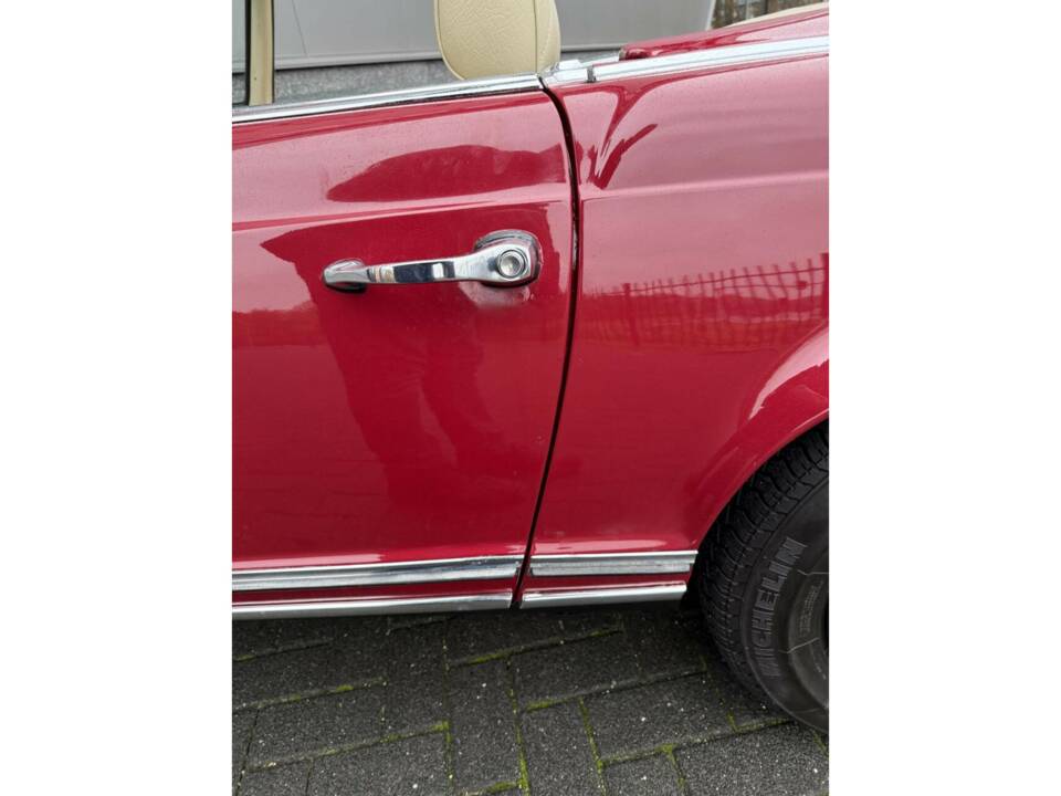 Image 21/50 of Mercedes-Benz 280 SL (1971)