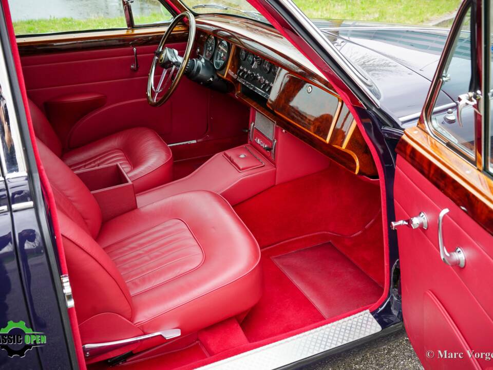 Image 11/42 of Jaguar Mk II 3.8 (1963)