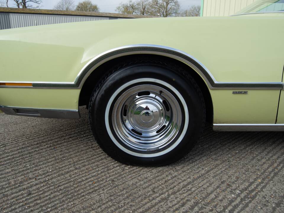 Bild 28/34 von Lincoln Continental Mark IV (1975)