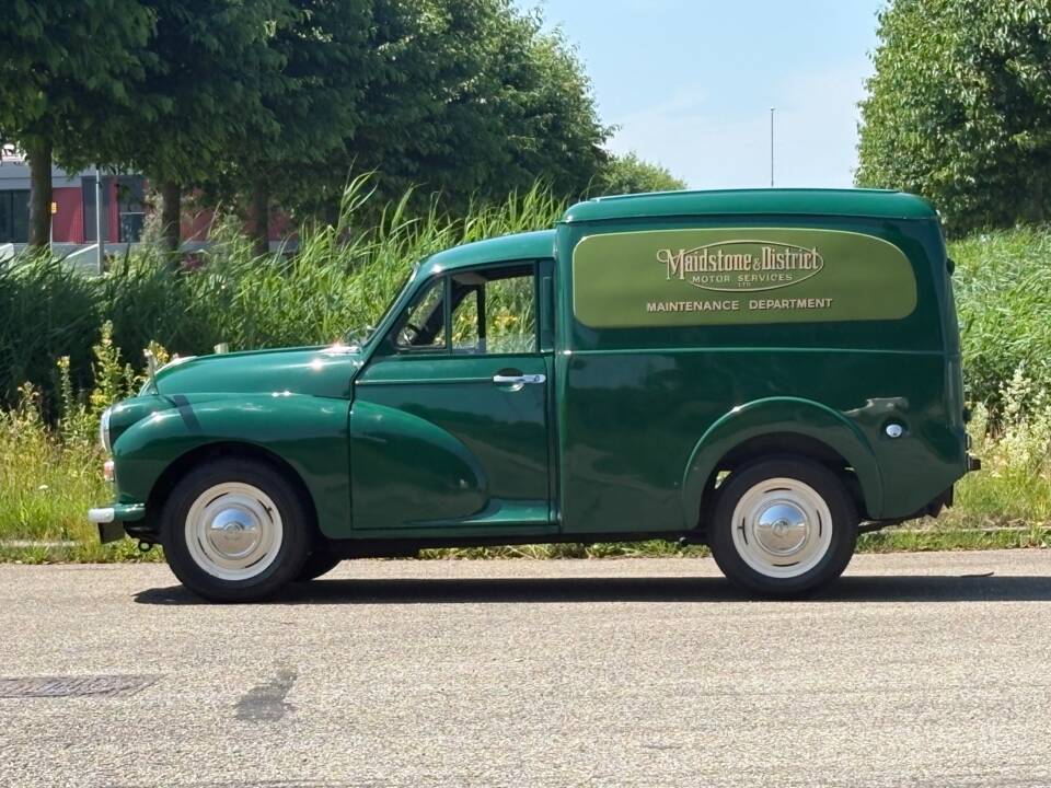 Image 3/16 of Morris Minor 1000 Traveller (1969)