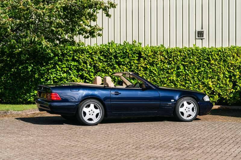 Image 10/50 of Mercedes-Benz SL 600 (2000)