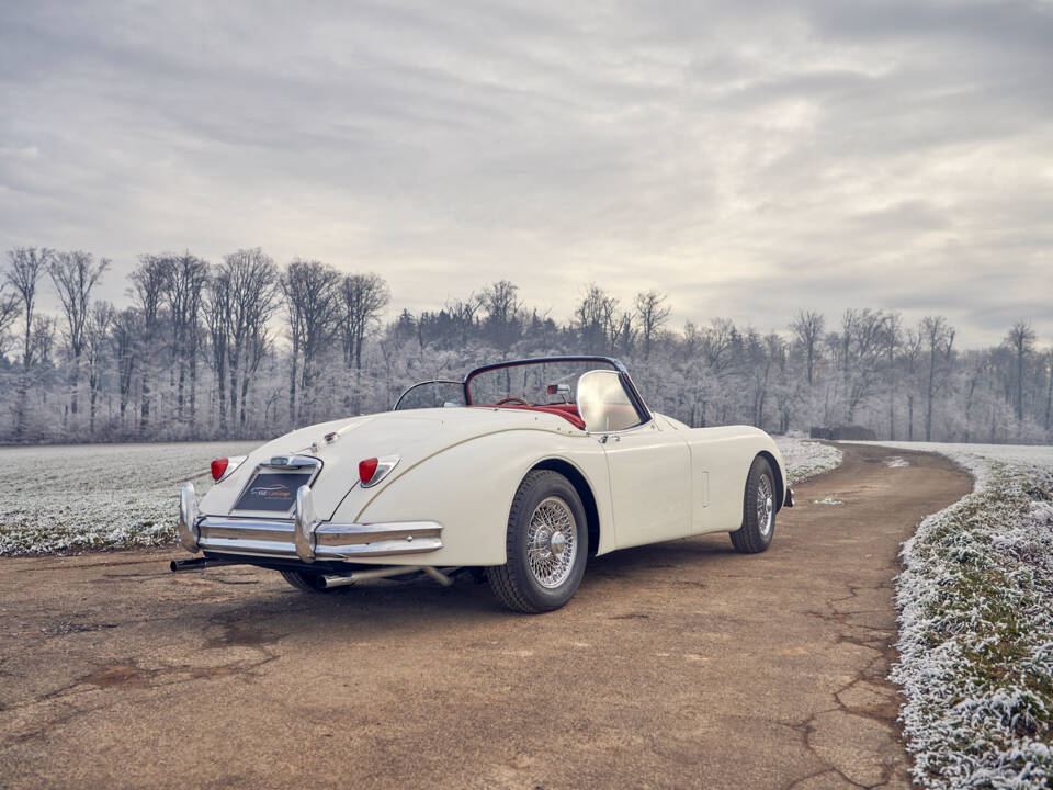 Immagine 9/42 di Jaguar XK 150 3.4 S OTS (1958)