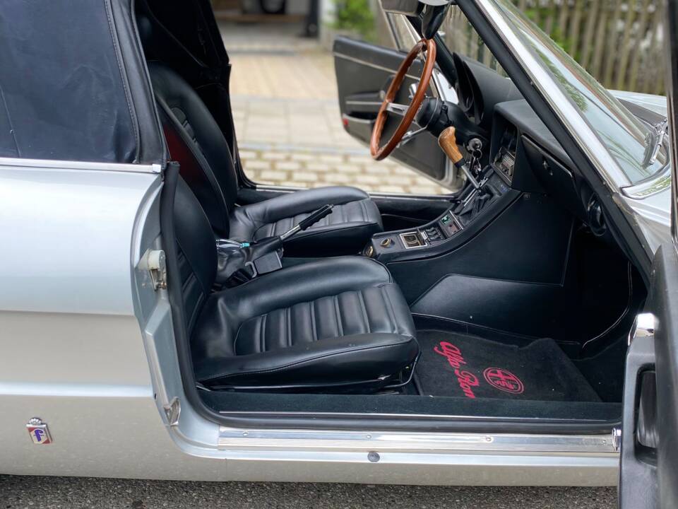 Afbeelding 20/31 van Alfa Romeo 1.6 Spider (1985)