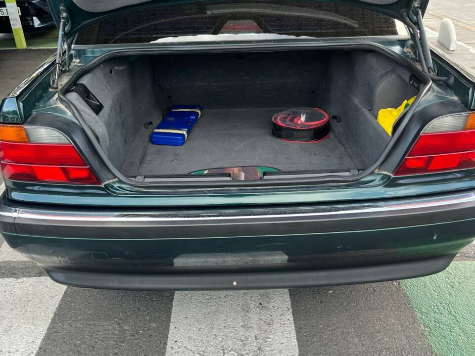 Bild 3/9 von BMW 740i (1995)