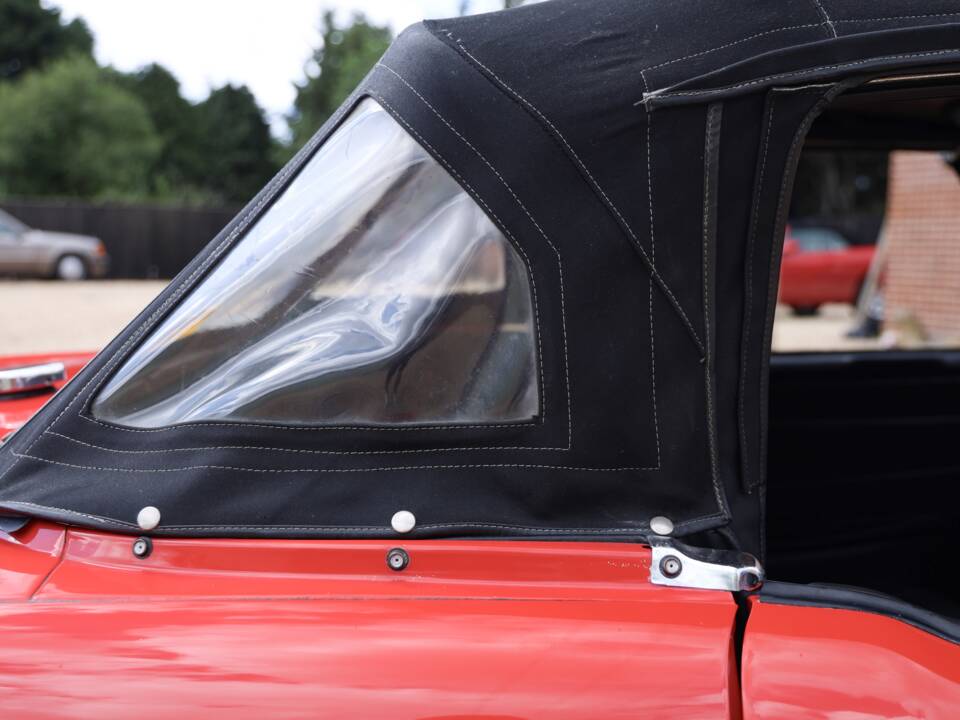 Image 47/50 de Triumph TR 6 (1973)