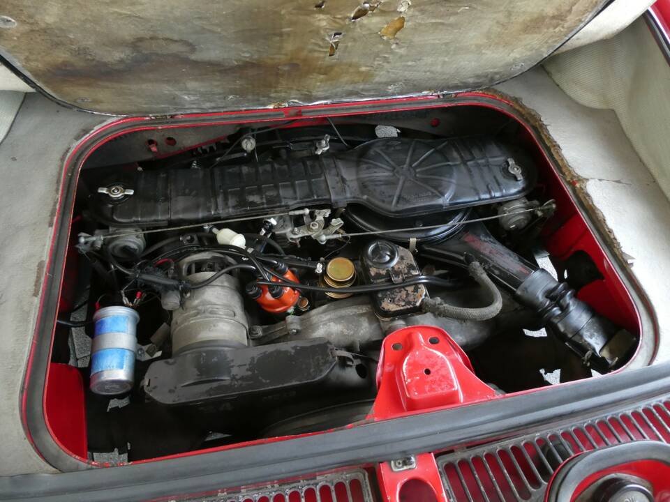 Image 18/27 of Volkswagen Karmann Ghia 1600 L (1967)