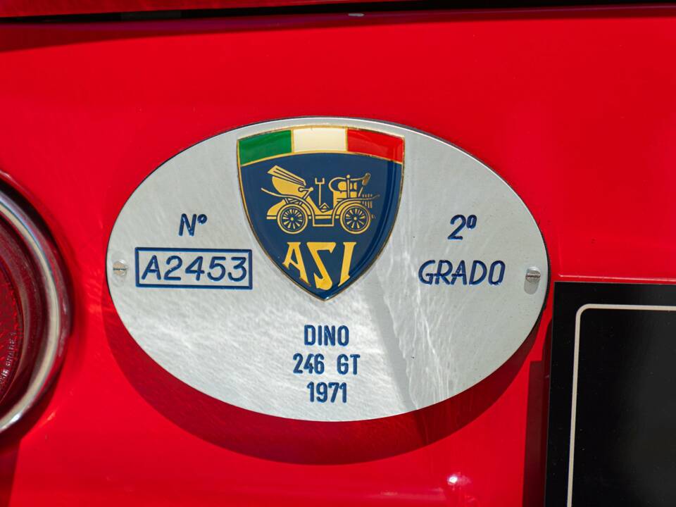 Image 18/50 de Ferrari Dino 246 GT (1971)