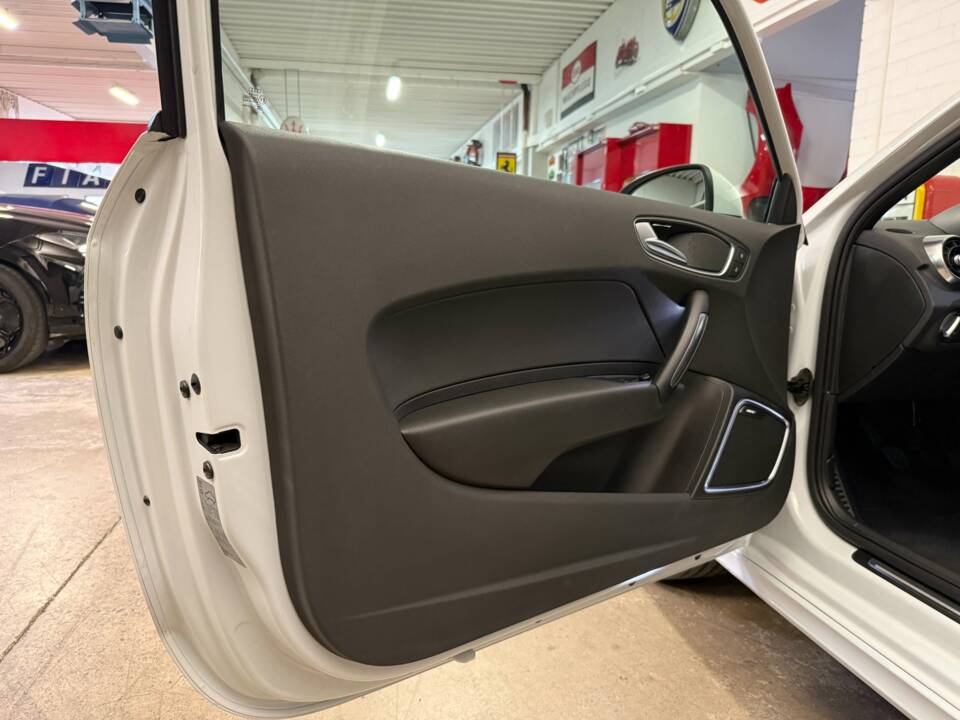 Immagine 6/15 di Audi A1 2.0 TDI (2012)