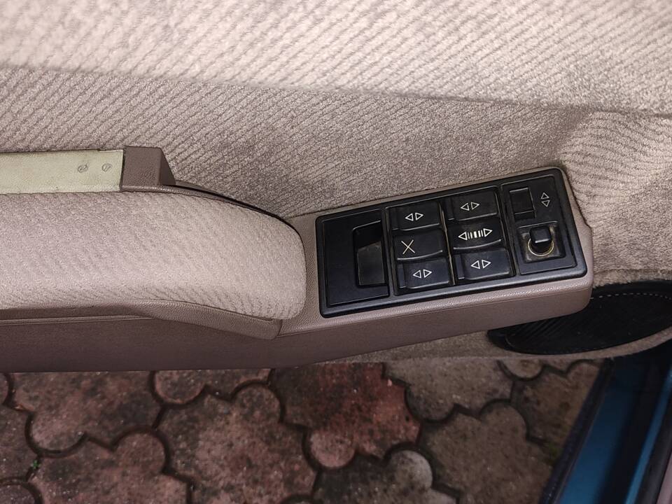 Bild 15/31 von Renault R 25 V6 (1984)