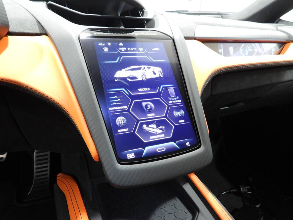 Bild 7/15 von Lamborghini Revuelto (2024)