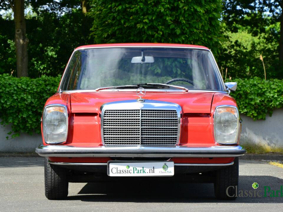 Bild 8/50 von Mercedes-Benz 230/6 (1973)