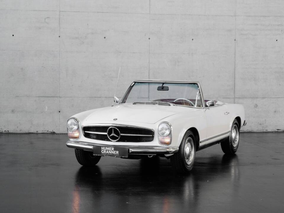 Afbeelding 13/40 van Mercedes-Benz 230 SL (1964)