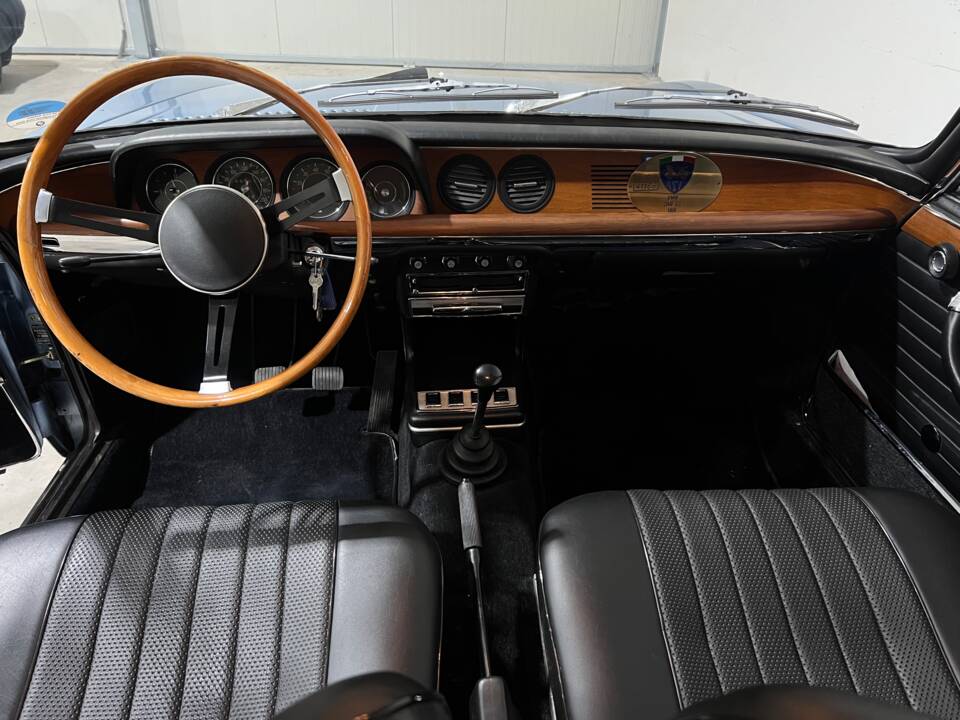 Bild 24/47 von BMW 2000 CS (1969)