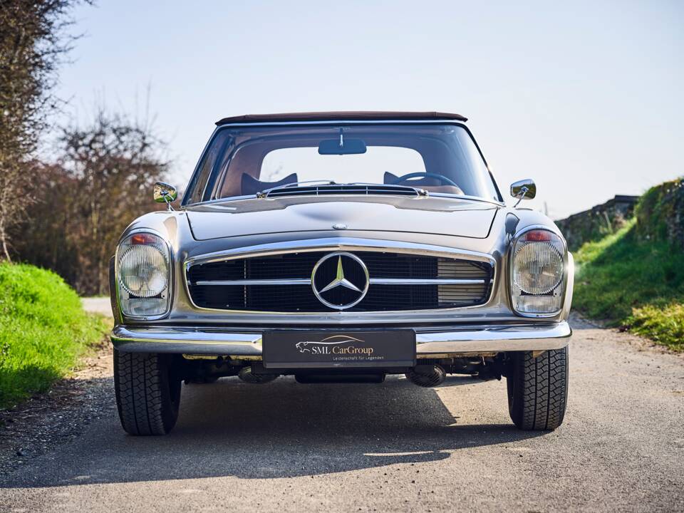 Image 11/31 of Mercedes-Benz 280 SL (1969)