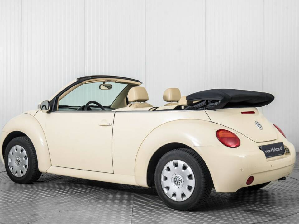 Bild 6/50 von Volkswagen New Beetle 1.6 (2003)