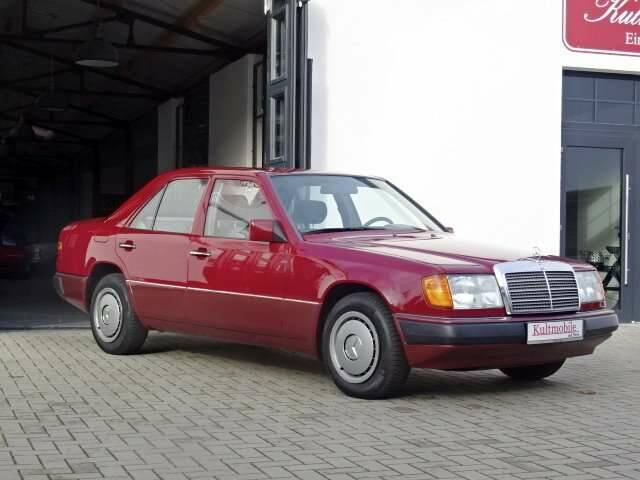 Bild 4/24 von Mercedes-Benz 230 E (1990)