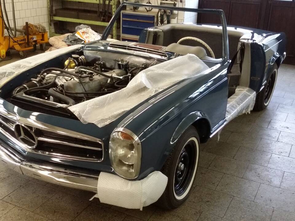 Image 12/19 of Mercedes-Benz 280 SL (1970)
