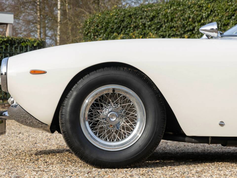 Bild 32/50 von Ferrari 250 GT Berlinetta Lusso (1964)