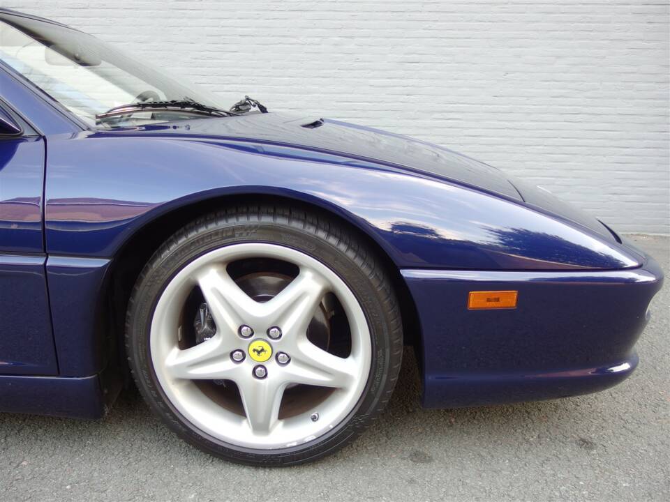 Afbeelding 15/100 van Ferrari F 355 Spider (1997)