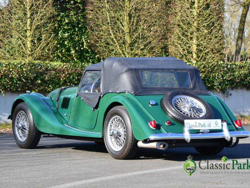 Image 17/50 of Morgan 4/4 Series IV (1962)