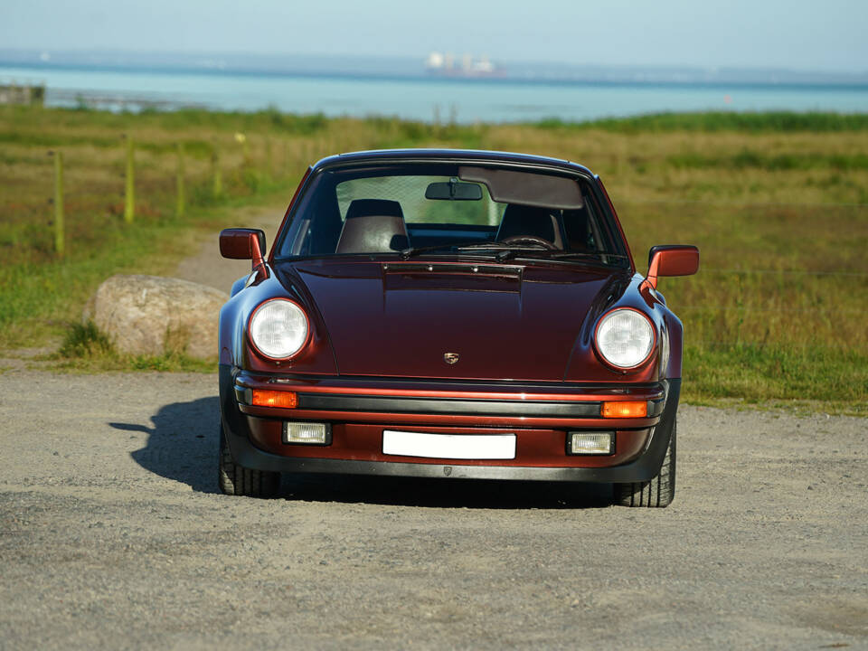 Bild 18/28 von Porsche 911 Turbo 3.3 (1988)