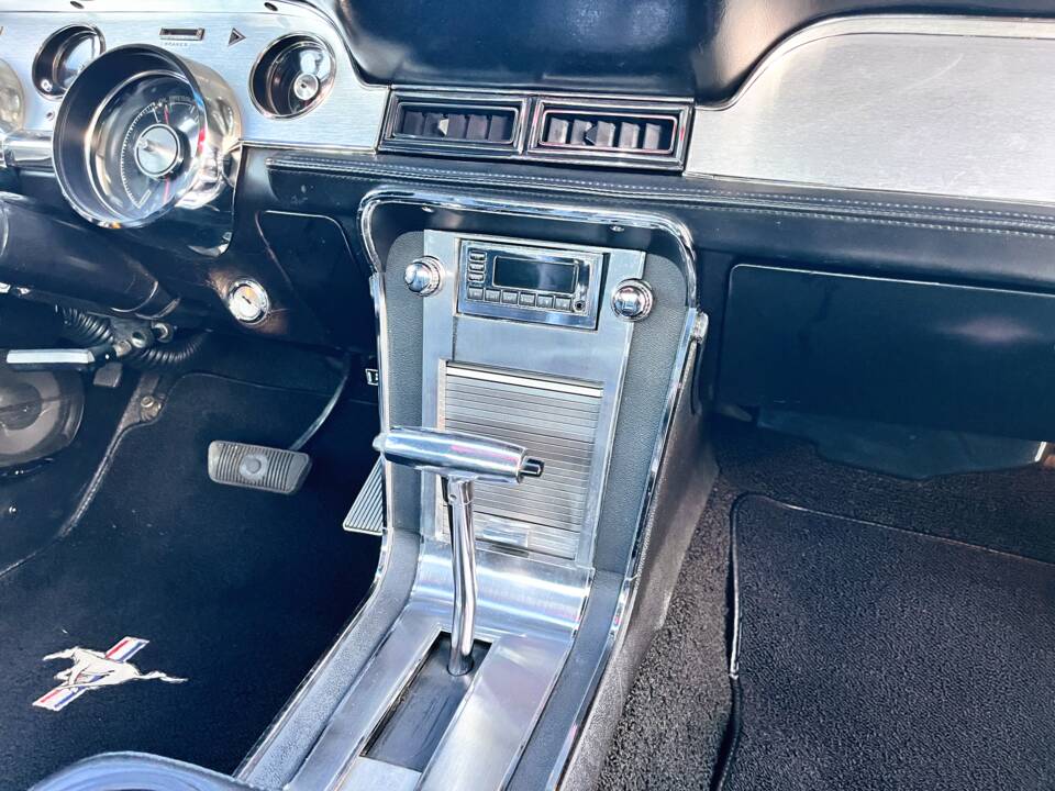 Image 36/45 of Ford Mustang 289 (1967)
