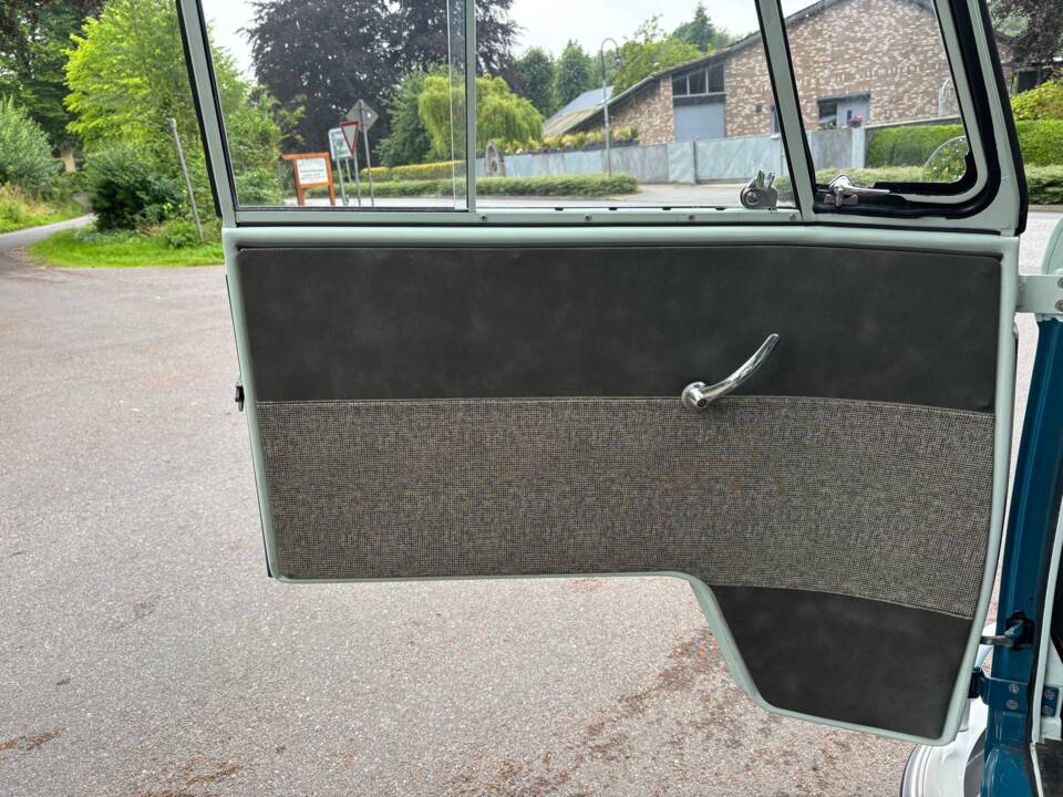 Bild 27/41 von Volkswagen T1 Samba (1964)