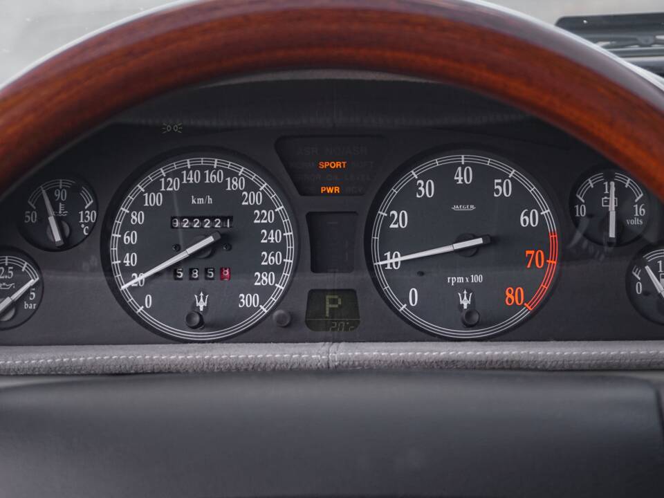 Image 14/43 of Maserati Quattroporte 3.2 Evoluzione (1999)