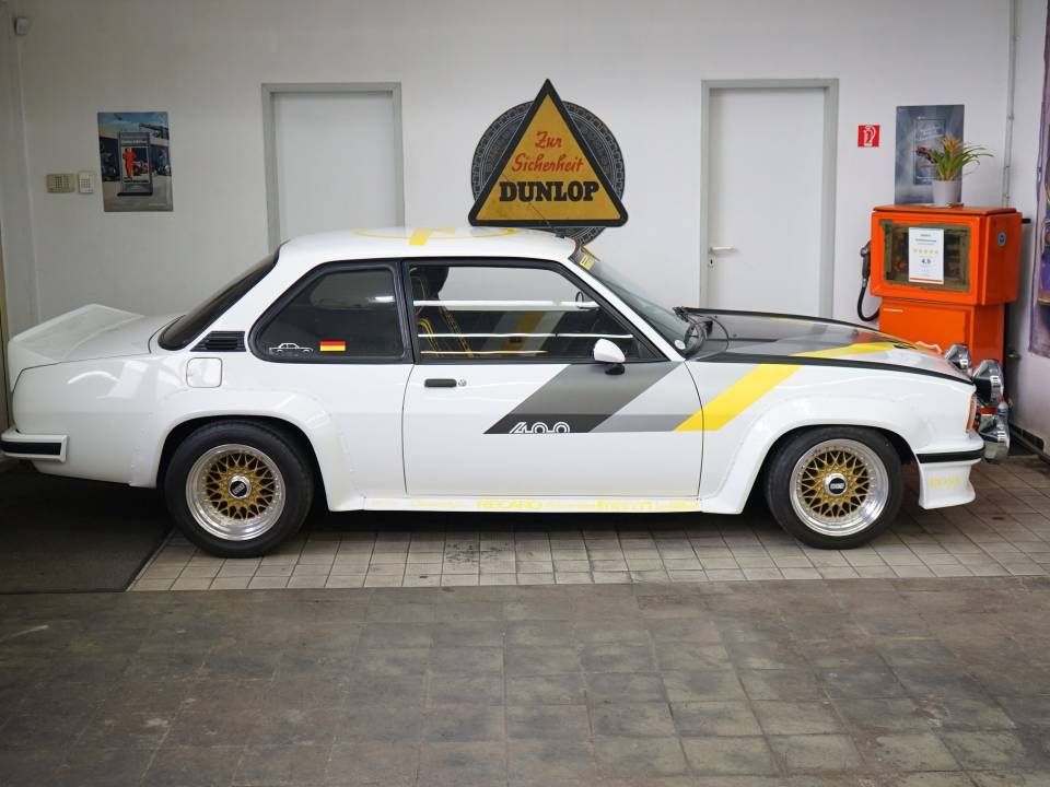 Image 32/36 of Opel Ascona 400 (1982)