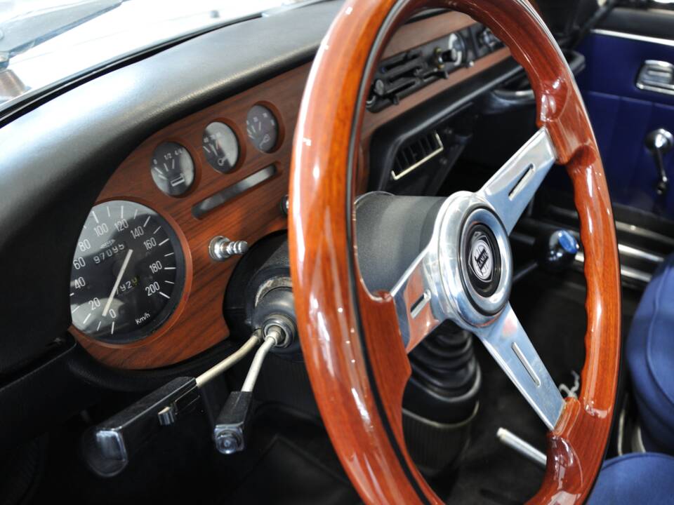 Image 29/32 of Lancia Fulvia 1.3 S (1973)