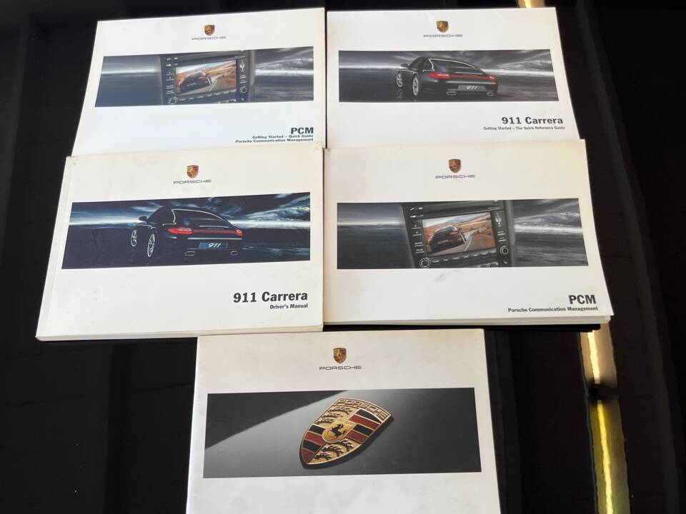 Image 14/39 of Porsche 911 Carrera (2011)