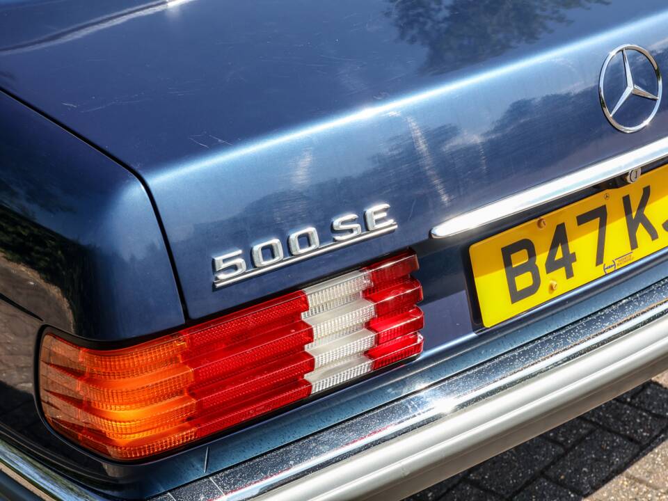 Immagine 21/44 di Mercedes-Benz 500 SE (1985)