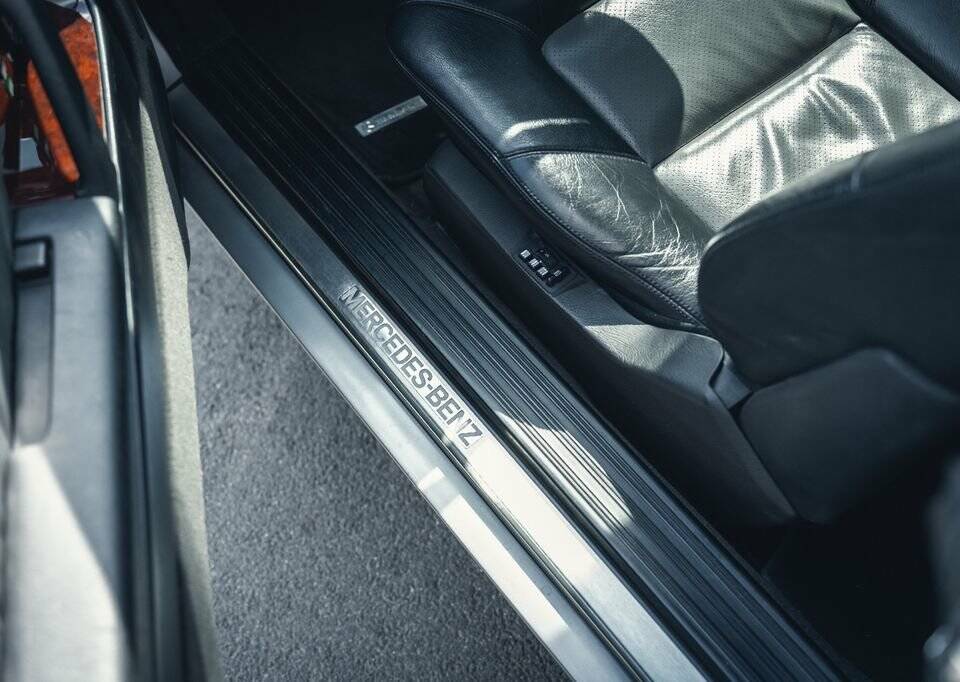 Bild 6/15 von Mercedes-Benz S 600 (1997)