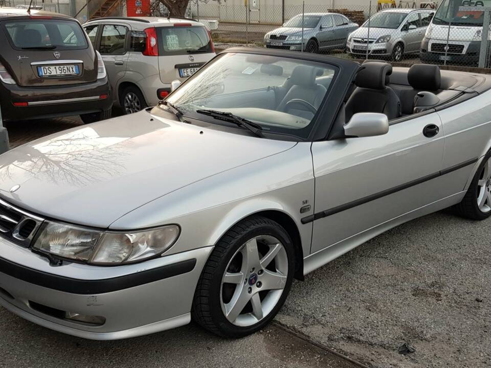 Immagine 5/50 di Saab 9-3 2.0 Turbo (2001)