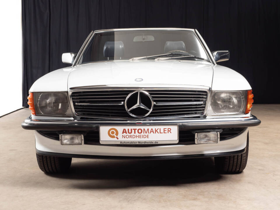 Bild 24/46 von Mercedes-Benz 420 SL (1985)