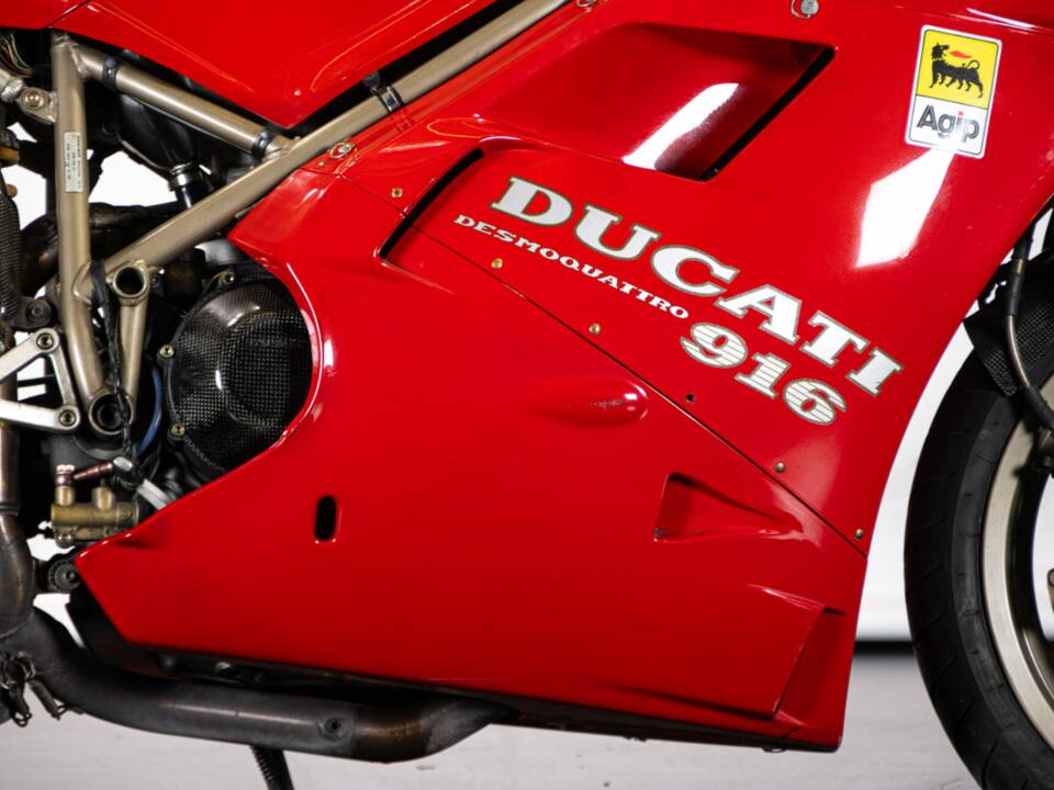 Bild 36/50 von Ducati 916 (1994)