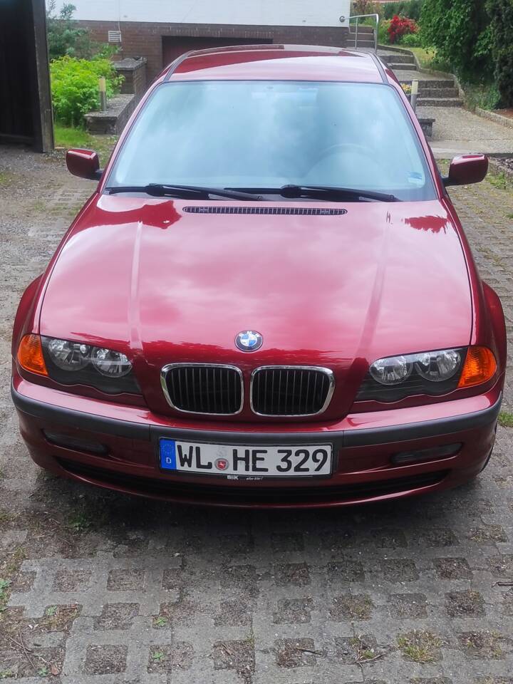 Image 2/6 of BMW 316i (2000)