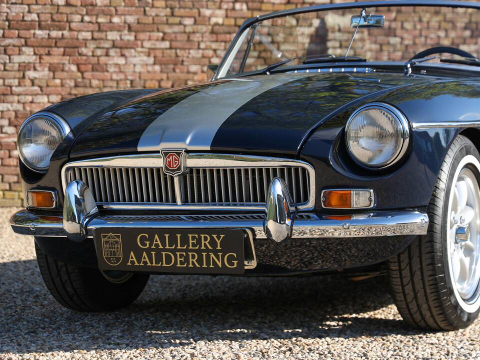 Image 15/50 de MG MGB (1966)