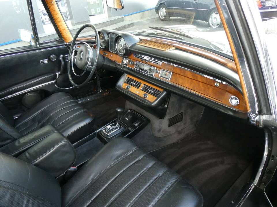 Bild 11/20 von Mercedes-Benz 280 SE 3,5 (1970)