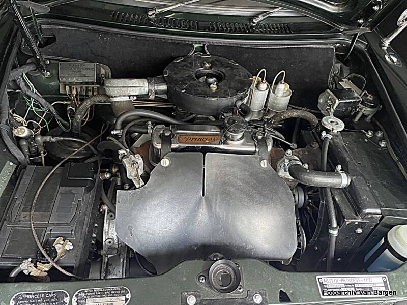 Image 34/41 of Vanden Plas 1100&#x2F;1275 (1966)