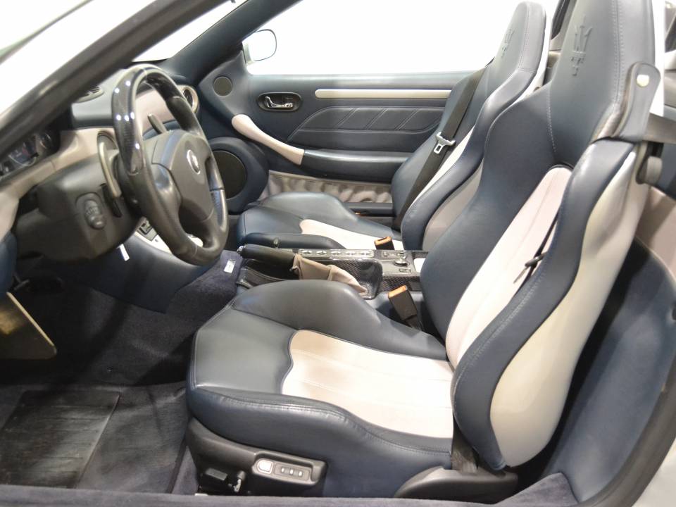 Image 8/28 of Maserati Spyder 4200 Cambiocorsa (2005)