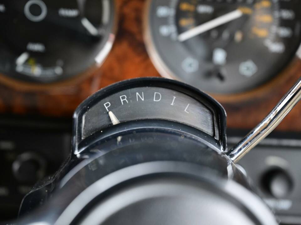 Bild 33/50 von Rolls-Royce Silver Shadow II Jubilee (1980)